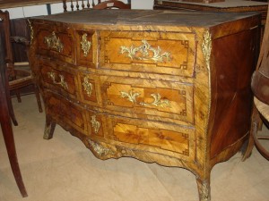Commode Louis XV marqueterie (1)